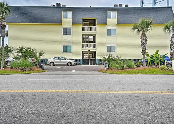 Walk To Beach: Isle Of Palms Condo W/ Pool Access!